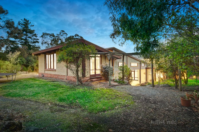 131 Park Road, Donvale, VIC 3111 House for Sale