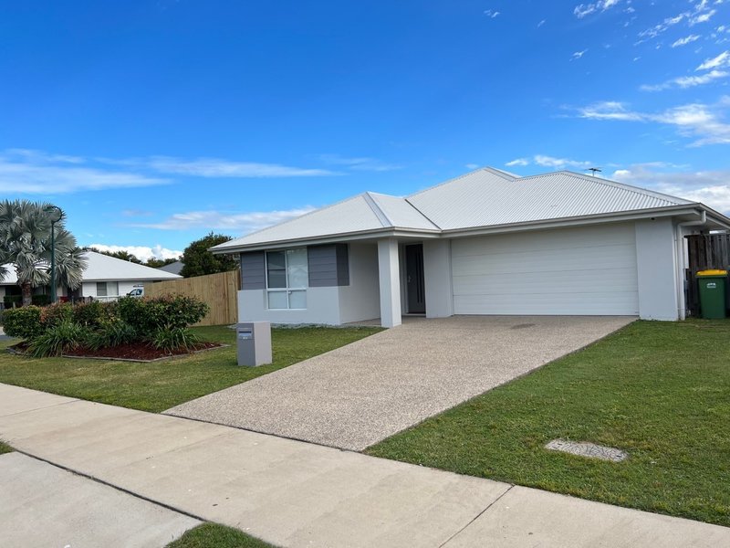 137 Whitehaven Drive BLACKS BEACH QLD 4740