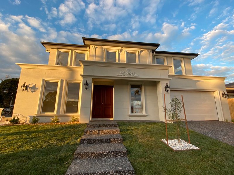 1/39 Larch Crescent, Mount Waverley, VIC 3149 Townhouse for Sale