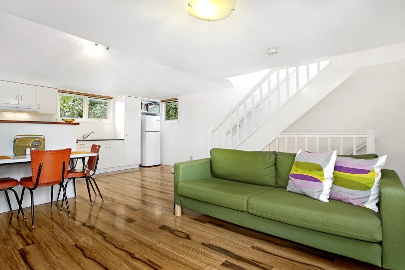 14 Gregory Lane, Kensington, VIC 3031 Townhouse for Sale