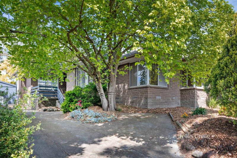 14 Sharpes Road, Watsonia North, VIC 3087 House for Sale