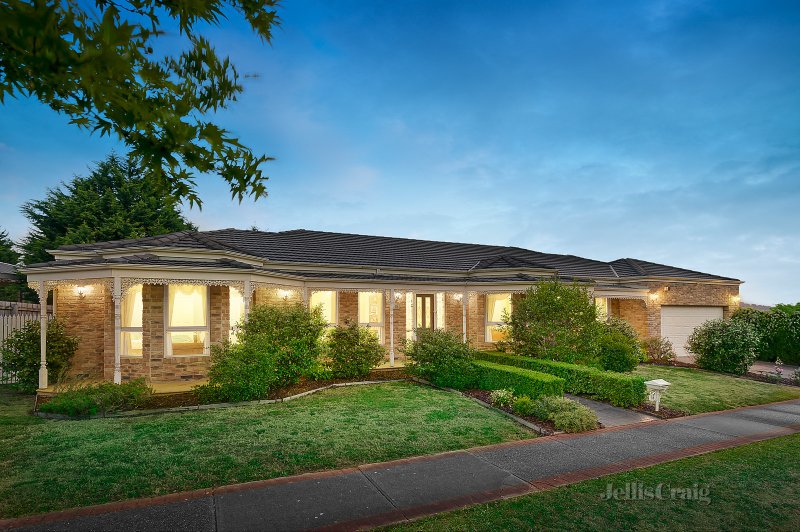 15 Billanook Way, Chirnside Park, VIC 3116 House for Sale