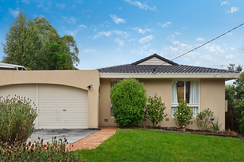15 Crimson Avenue, Blackburn South, VIC 3130 House for Sale