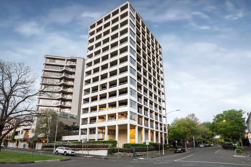 1/58 Clarendon Street East Melbourne Marshall White