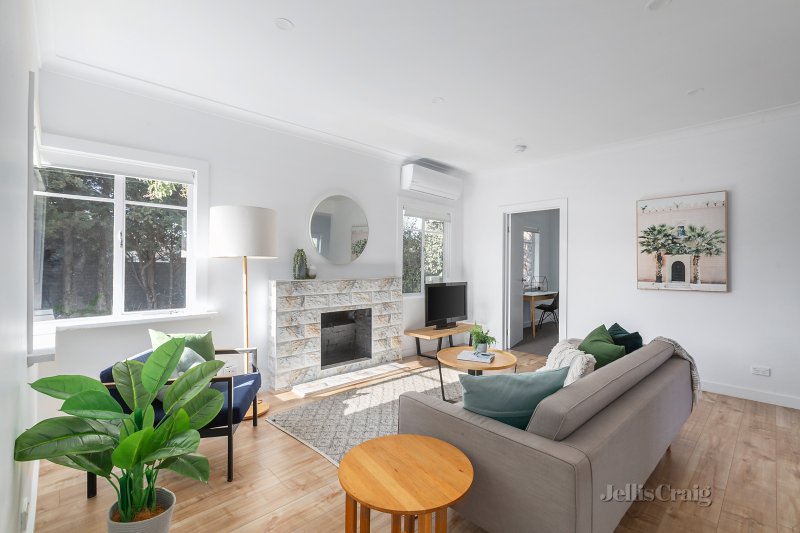 1/585 Warrigal Road, Bentleigh East, VIC 3165 House for Sale