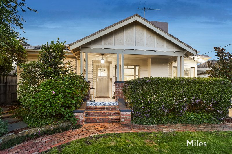 16 Dunvegan Crescent, Macleod 3 bed, 1 bath House for Sale