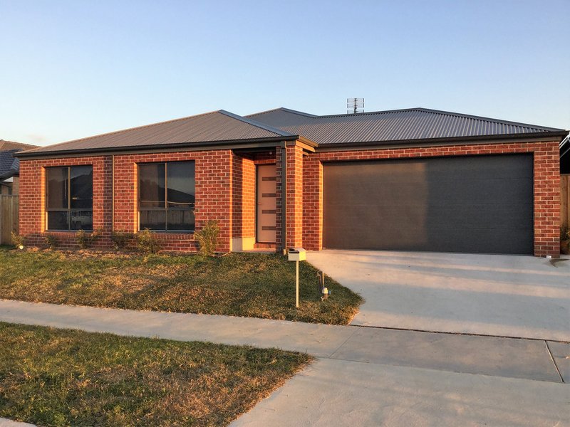 16 Kingfisher Road, Bairnsdale 3 bed, 2 bath… Bill Wyndham & Co.
