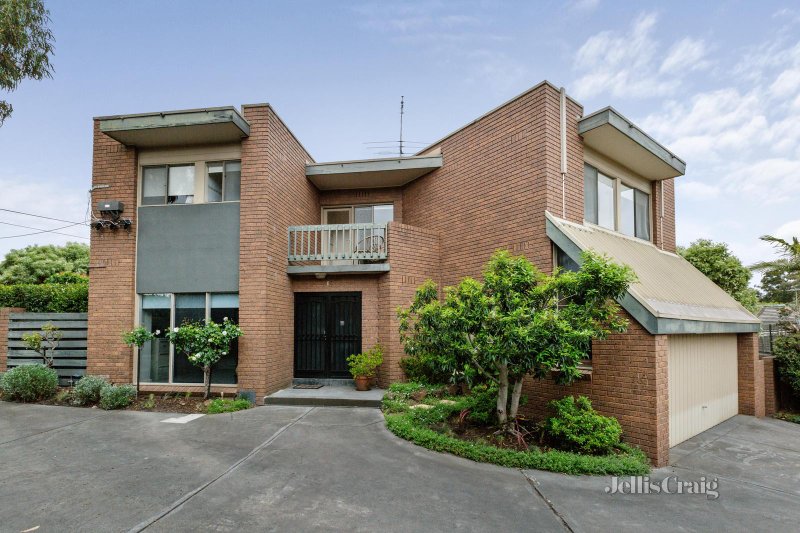 1/694696 Riversdale Road, Camberwell, VIC 3124 Townhouse for Sale