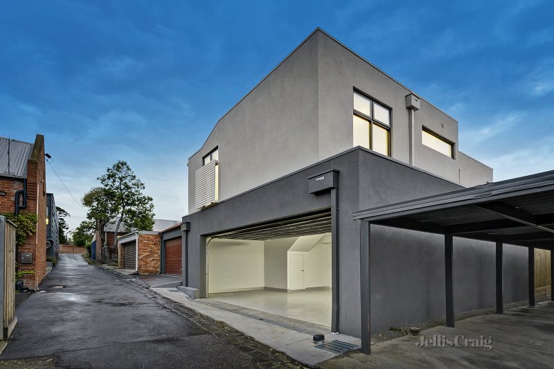 16A Gladstone Street, Kew, VIC 3101 Townhouse for Sale