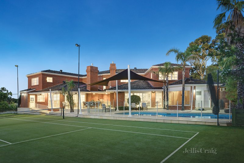 17 Little Valley Road
