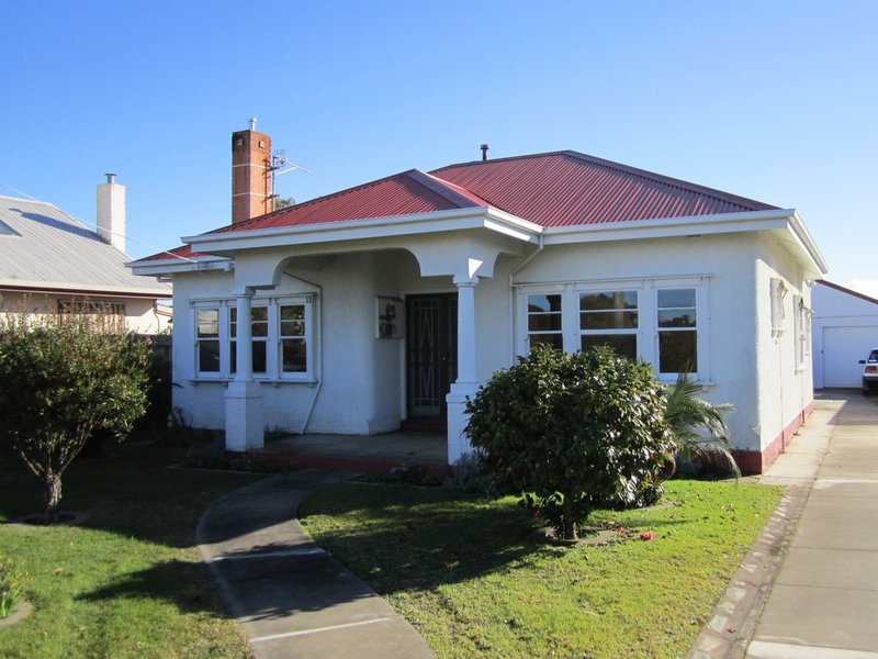 170 Macleod Street, Bairnsdale 3 bed, 1 bath… Bill Wyndham & Co.