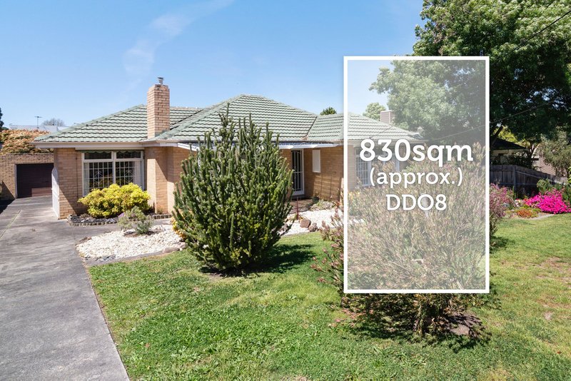 18 Amdura Road, Doncaster East