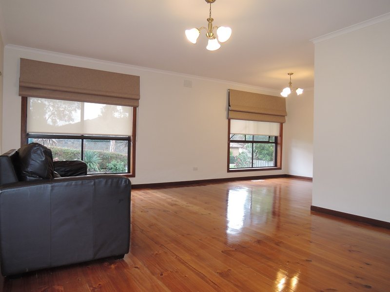 1/8 Padgham Court, Box Hill North