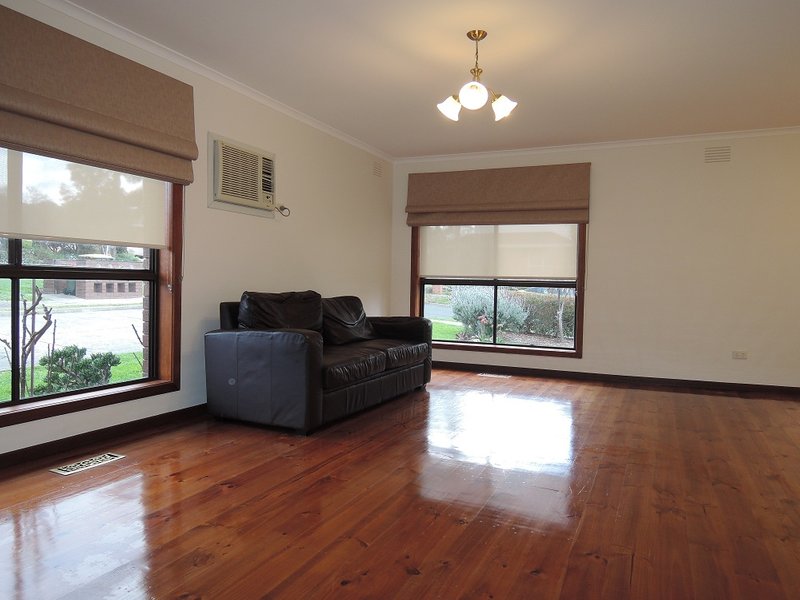 1/8 Padgham Court, Box Hill North