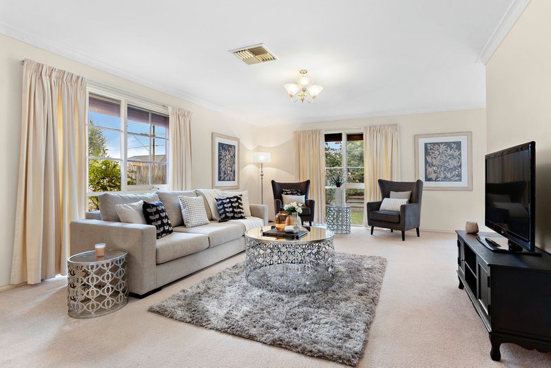 1/82 King Street, Doncaster East