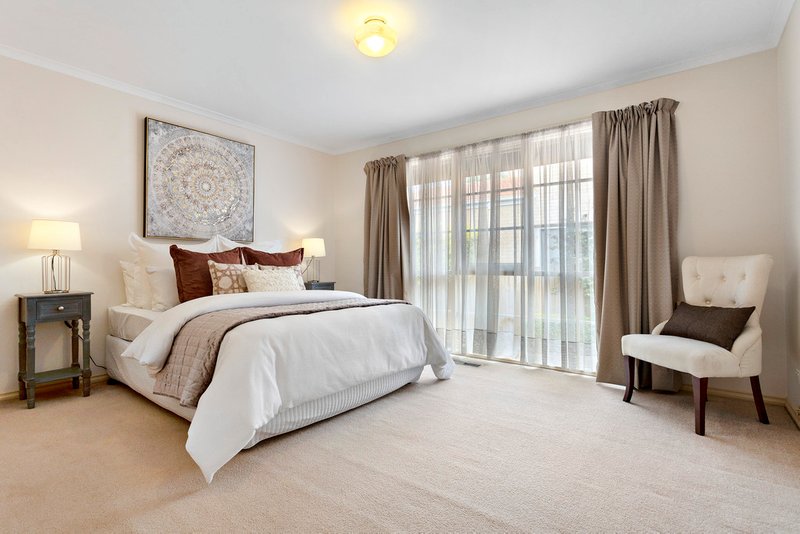 1/82 King Street, Doncaster East