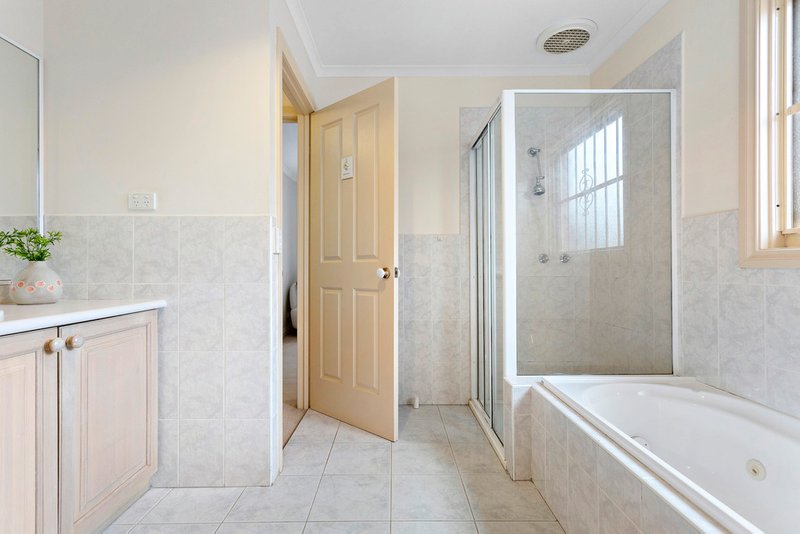 1/82 King Street, Doncaster East