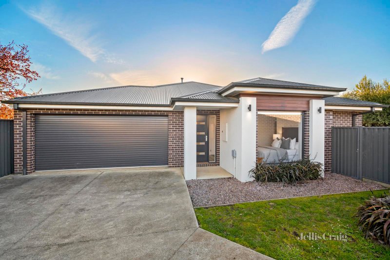 18a Victory Avenue, Alfredton, VIC 3350 House for Sale
