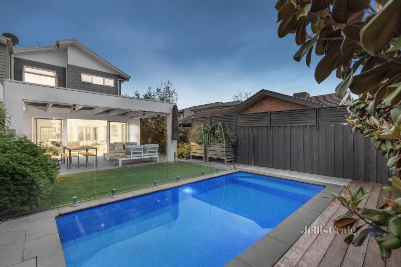 18b Marquis Road, Bentleigh, Vic 3204 - Townhouse For Sale