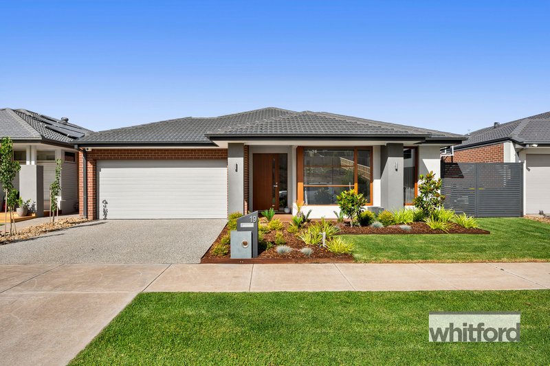 19 Salisbury Circuit