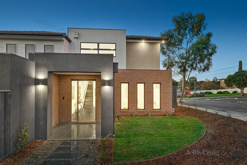 1A Cavalier Street, Doncaster East, VIC 3109 Townhouse for Sale