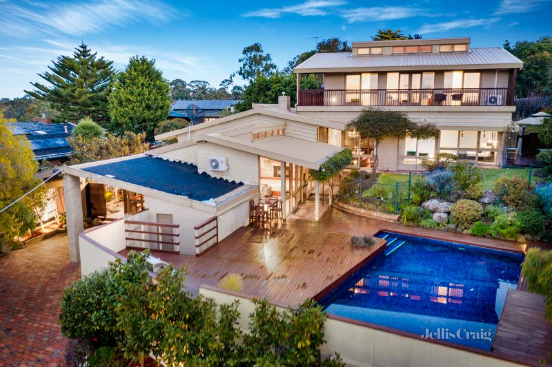 2 Beacon Court