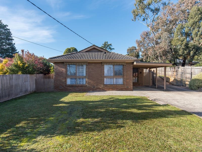 2 Zina Grove, Mooroolbark, VIC 3138 House for Sale