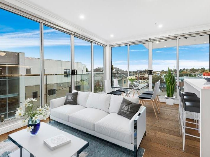 207/105 Upper Heidelberg Road, Ivanhoe 2 bed, 2 bath Apartment for…