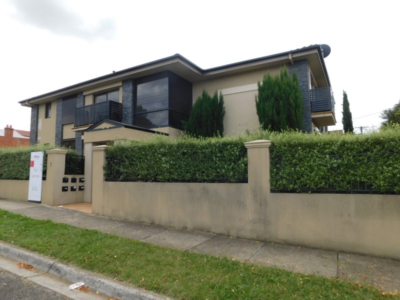 2/1 Collins Street, Essendon - 1 bed, 1 bath Apartment for Lease