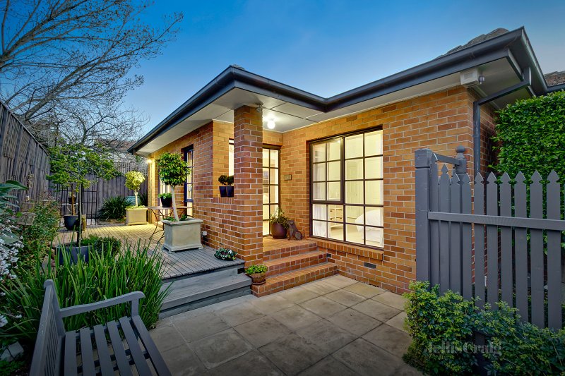 2/14 Flowerdale Road, Glen Iris, VIC 3146 Townhouse for Sale
