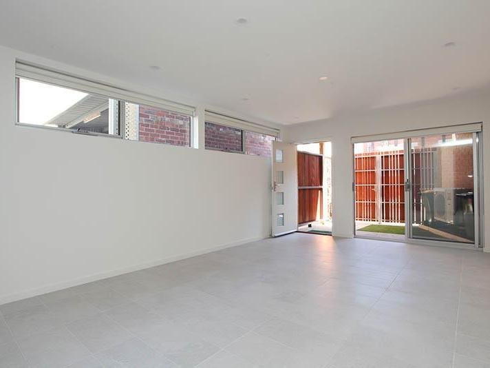 2/15 Blair Place, North Melbourne, VIC, 3051