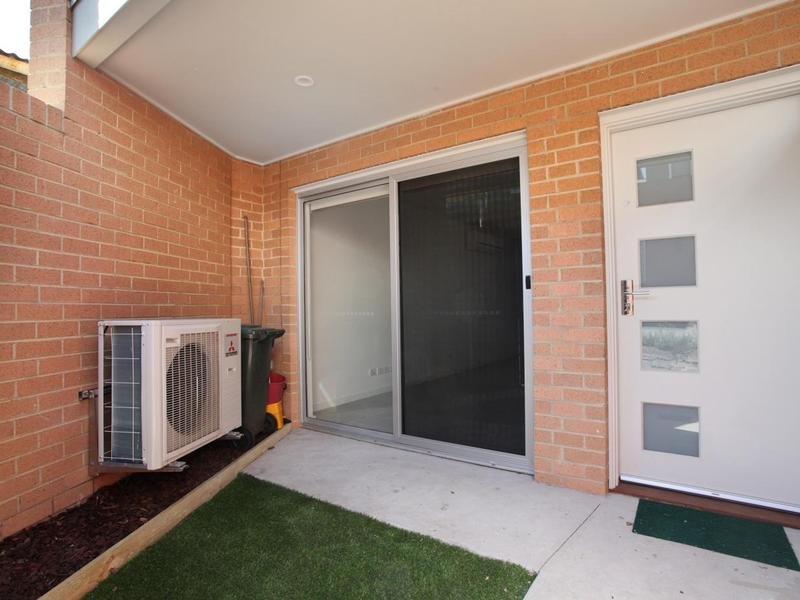 2/15 Blair Place, North Melbourne, VIC, 3051