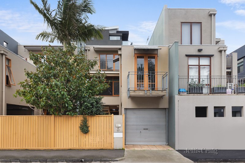 2/17 John Street