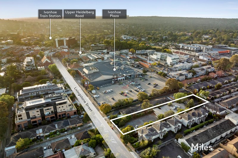 22 Livingstone Street, Ivanhoe 3 bed, 3 bath House for Sale