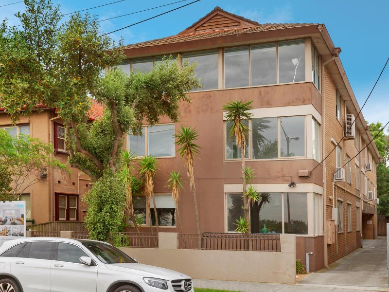 2/20 Marine Parade, St Kilda, VIC 3182 Apartment for Sale