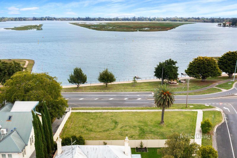 222 Wendouree Parade