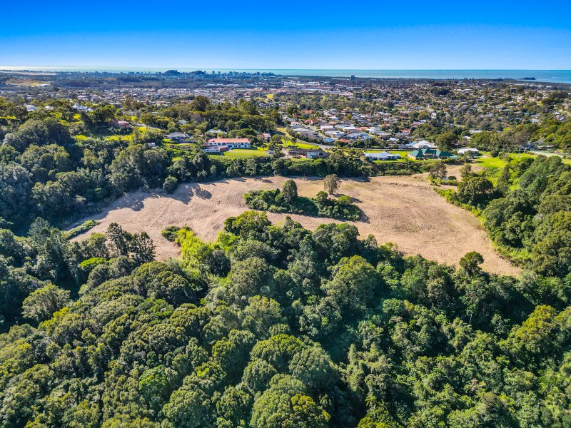BANORA POINT property image