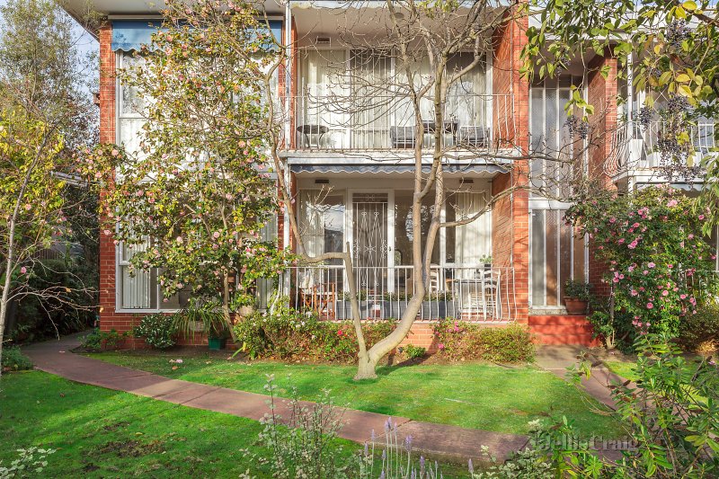 2/26 Mercer Road, Armadale, VIC 3143 Apartment for Sale