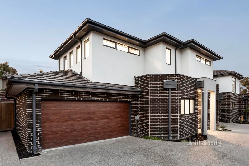 2/27 Binbrook Drive, Croydon, VIC 3136 Townhouse for Sale