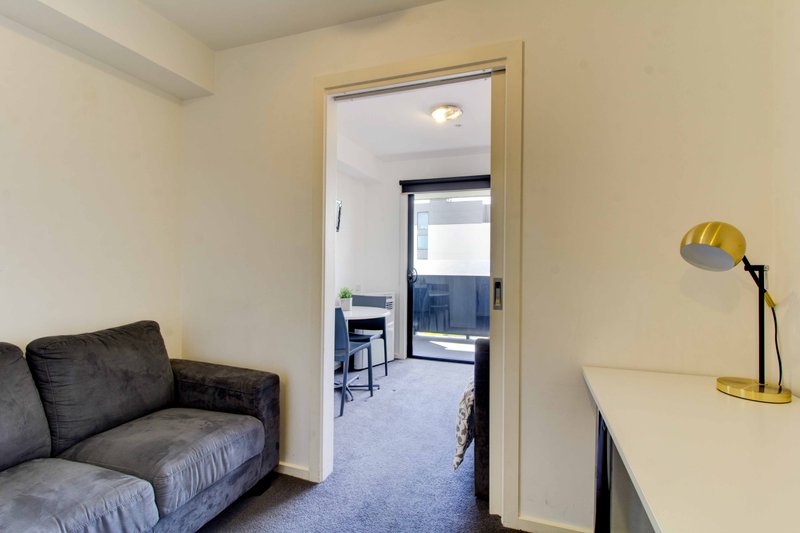 228/484 Elgar Road, Box Hill