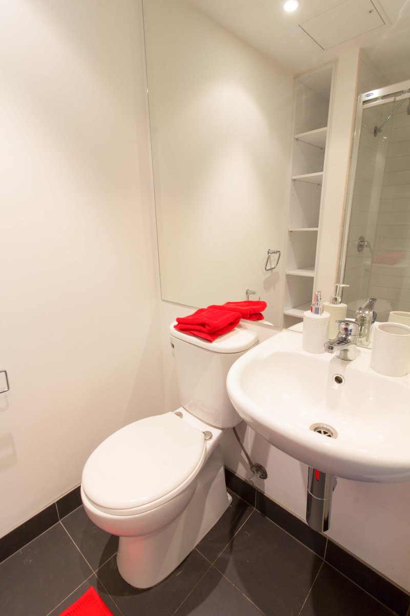 228/484 Elgar Road, Box Hill