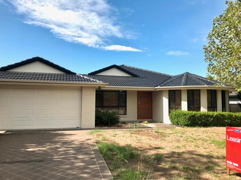 23 The Grange TAMWORTH NSW 2340