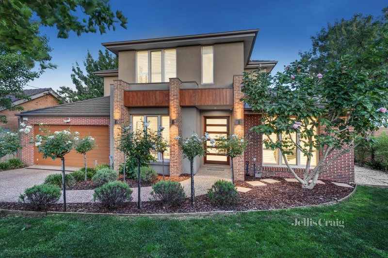 232 Lawrence Road, Mount Waverley, VIC 3149 House for Sale