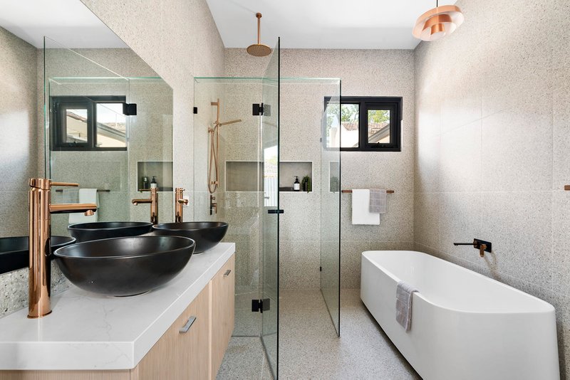 2/367 Balwyn Road, Balwyn North