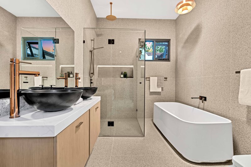 2/367 Balwyn Road, Balwyn North