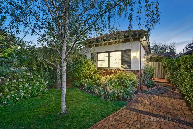 24 Currajong Road, Hawthorn East, VIC 3123 House for Sale
