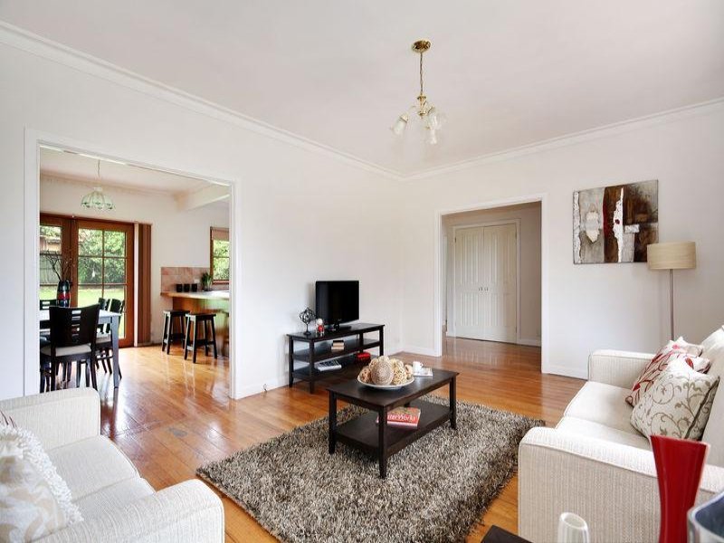 24 Donald Street, Croydon, VIC 3136 House for Sale