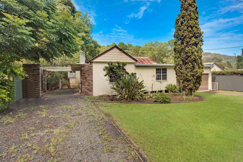 24 Thomas Street JOHNS RIVER NSW 2443