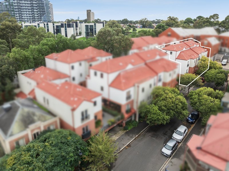 24/8-32 Howlett Street, Kensington, VIC, 3031