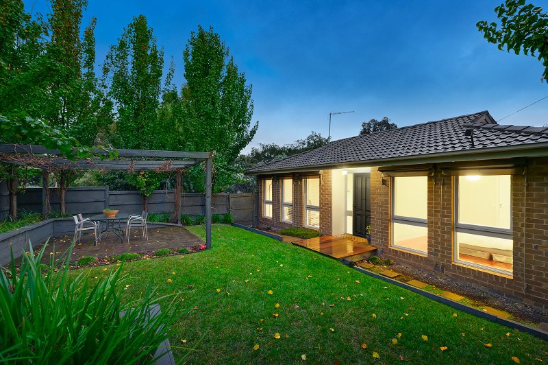 25 Rolling Hills Road, Chirnside Park, VIC 3116 House for Sale